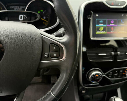 Серый Рено Клио, объемом двигателя 1.2 л и пробегом 122 тыс. км за 8800 $, фото 51 на Automoto.ua