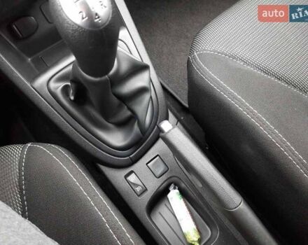 Рено Клио 2016 в Згуровке на Automoto.ua Серый Рено Клио, объемом двигателя 1.5 л и пробегом 230 тыс. км за 8700 $, фото 19 на Automoto.ua