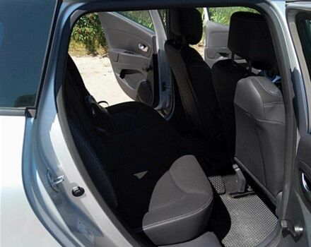 Сірий Рено Кліо, об'ємом двигуна 1.5 л та пробігом 260 тис. км за 8000 $, фото 6 на Automoto.ua