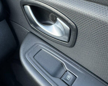 Сірий Рено Кліо, об'ємом двигуна 1.15 л та пробігом 63 тис. км за 8600 $, фото 9 на Automoto.ua