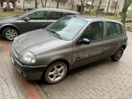 Сірий Рено Кліо, об'ємом двигуна 1.1 л та пробігом 246 тис. км за 1600 $, фото 1 на Automoto.ua