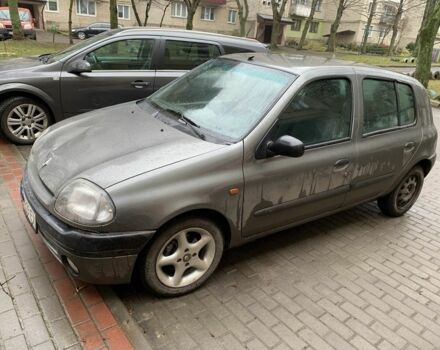 Сірий Рено Кліо, об'ємом двигуна 1.1 л та пробігом 246 тис. км за 1600 $, фото 1 на Automoto.ua