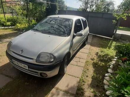 Рено Клио 2000 в Хусте на Automoto.ua Серый Рено Клио, объемом двигателя 1.9 л и пробегом 416 тыс. км за 1000 $, фото 1 на Automoto.ua