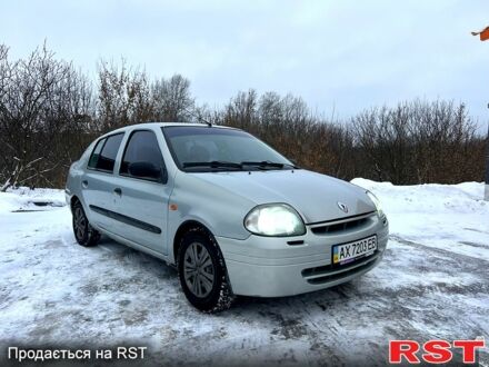 Сірий Рено Кліо, об'ємом двигуна 1.4 л та пробігом 300 тис. км за 1850 $, фото 1 на Automoto.ua