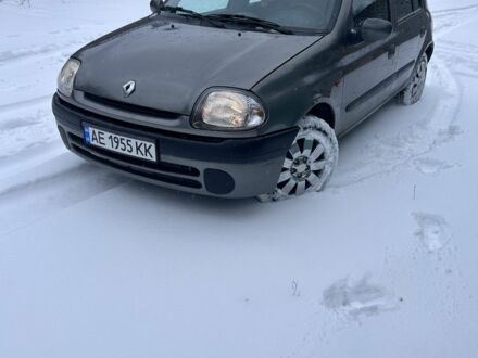Сірий Рено Кліо, об'ємом двигуна 1.6 л та пробігом 200 тис. км за 3450 $, фото 1 на Automoto.ua