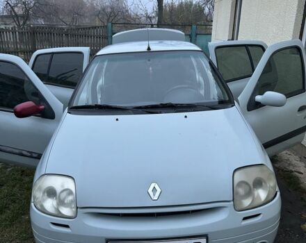 Серый Рено Клио, объемом двигателя 1.4 л и пробегом 320 тыс. км за 2500 $, фото 1 на Automoto.ua