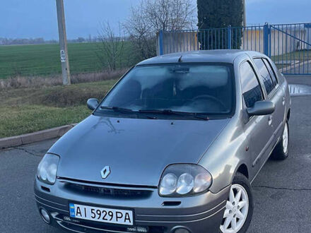 Серый Рено Клио, объемом двигателя 1.39 л и пробегом 420 тыс. км за 2500 $, фото 1 на Automoto.ua