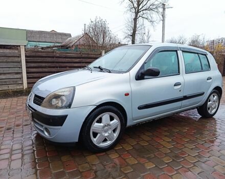 Серый Рено Клио, объемом двигателя 1.4 л и пробегом 216 тыс. км за 2999 $, фото 1 на Automoto.ua