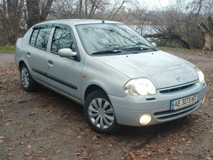 Серый Рено Клио, объемом двигателя 1.4 л и пробегом 266 тыс. км за 2700 $, фото 1 на Automoto.ua