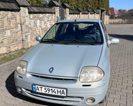 Серый Рено Клио, объемом двигателя 2 л и пробегом 196 тыс. км за 2250 $, фото 1 на Automoto.ua