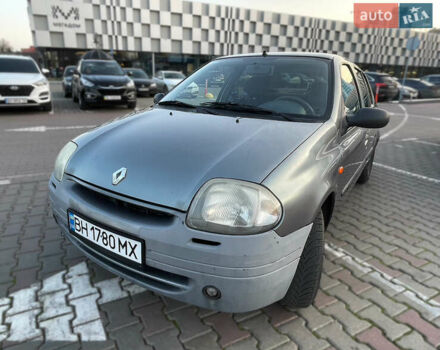 Серый Рено Клио, объемом двигателя 1.4 л и пробегом 200 тыс. км за 3500 $, фото 1 на Automoto.ua