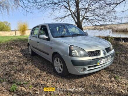 Рено Кліо 2002 у Луцьку на Automoto.ua Сірий Рено Кліо, об'ємом двигуна 1.5 л та пробігом 230 тис. км за 2350 $, фото 1 на Automoto.ua