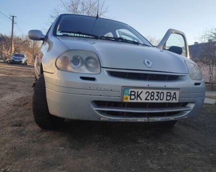 Сірий Рено Кліо, об'ємом двигуна 1.39 л та пробігом 373 тис. км за 2800 $, фото 1 на Automoto.ua