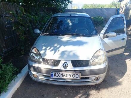 Рено Клио 2002 в Балаклее на Automoto.ua Серый Рено Клио, объемом двигателя 1.4 л и пробегом 273 тыс. км за 3000 $, фото 1 на Automoto.ua