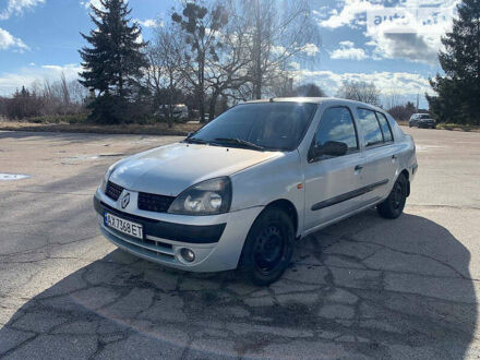 Рено Кліо 2003 у Кропивницькому (Кіровограді) на Automoto.ua Сірий Рено Кліо, об'ємом двигуна 1.4 л та пробігом 400 тис. км за 2800 $, фото 1 на Automoto.ua
