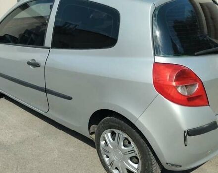 Сірий Рено Кліо, об'ємом двигуна 1.1 л та пробігом 221 тис. км за 3530 $, фото 1 на Automoto.ua