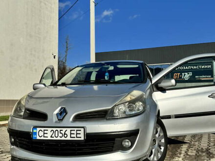 Серый Рено Клио, объемом двигателя 1.5 л и пробегом 198 тыс. км за 3300 $, фото 1 на Automoto.ua
