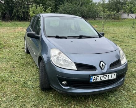 Сірий Рено Кліо, об'ємом двигуна 1.6 л та пробігом 127 тис. км за 4004 $, фото 1 на Automoto.ua