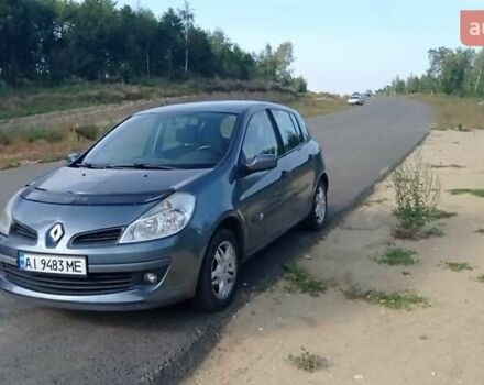 Серый Рено Клио, объемом двигателя 1.15 л и пробегом 205 тыс. км за 3750 $, фото 1 на Automoto.ua