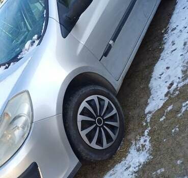 Серый Рено Клио, объемом двигателя 1.6 л и пробегом 162 тыс. км за 4500 $, фото 1 на Automoto.ua