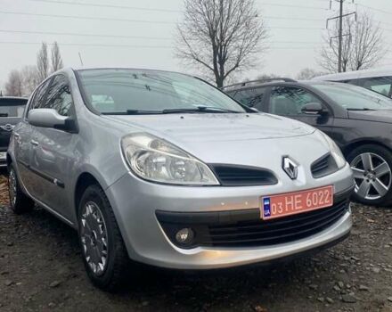 Серый Рено Клио, объемом двигателя 1.6 л и пробегом 180 тыс. км за 6200 $, фото 1 на Automoto.ua
