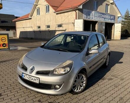 Серый Рено Клио, объемом двигателя 1.6 л и пробегом 163 тыс. км за 5000 $, фото 1 на Automoto.ua