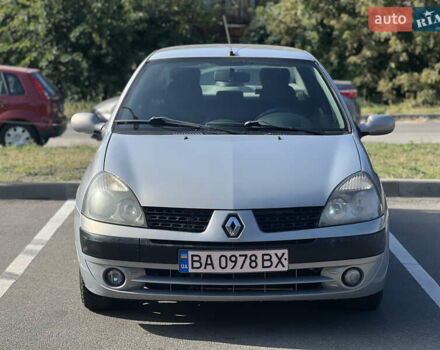 Серый Рено Клио, объемом двигателя 1.4 л и пробегом 206 тыс. км за 3500 $, фото 1 на Automoto.ua