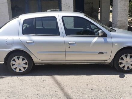 Серый Рено Клио, объемом двигателя 1.4 л и пробегом 200 тыс. км за 4600 $, фото 1 на Automoto.ua