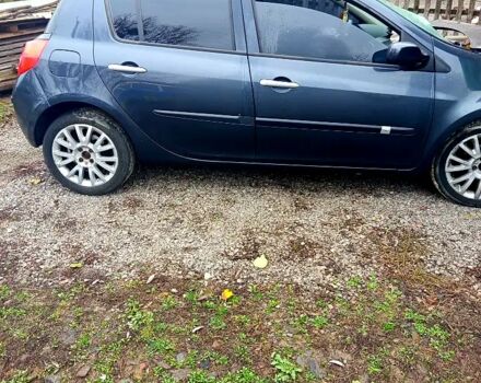 Сірий Рено Кліо, об'ємом двигуна 1.6 л та пробігом 267 тис. км за 1700 $, фото 1 на Automoto.ua