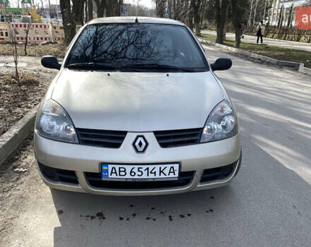 Сірий Рено Кліо, об'ємом двигуна 1.39 л та пробігом 145 тис. км за 3200 $, фото 1 на Automoto.ua