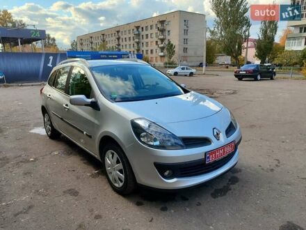 Рено Клио 2007 в Славянске на Automoto.ua Серый Рено Клио, объемом двигателя 1.2 л и пробегом 176 тыс. км за 5550 $, фото 1 на Automoto.ua