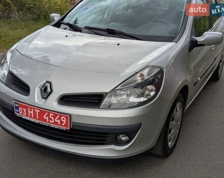 Серый Рено Клио, объемом двигателя 1.2 л и пробегом 150 тыс. км за 5500 $, фото 1 на Automoto.ua