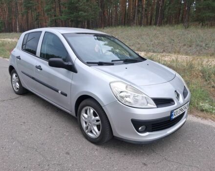 Серый Рено Клио, объемом двигателя 1.1 л и пробегом 226 тыс. км за 5000 $, фото 1 на Automoto.ua