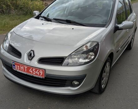 Серый Рено Клио, объемом двигателя 0 л и пробегом 150 тыс. км за 5500 $, фото 1 на Automoto.ua