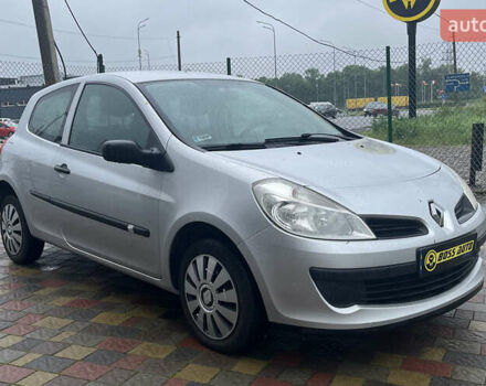 Сірий Рено Кліо, об'ємом двигуна 1.15 л та пробігом 220 тис. км за 3400 $, фото 1 на Automoto.ua