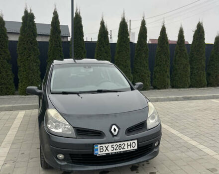 Серый Рено Клио, объемом двигателя 1.2 л и пробегом 298 тыс. км за 3750 $, фото 1 на Automoto.ua