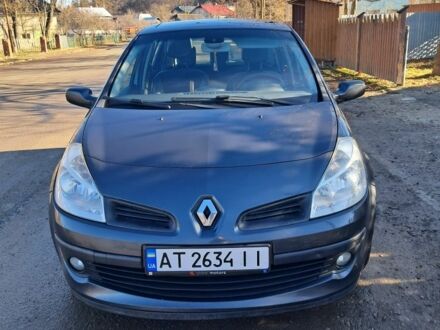 Серый Рено Клио, объемом двигателя 1.5 л и пробегом 265 тыс. км за 4900 $, фото 1 на Automoto.ua