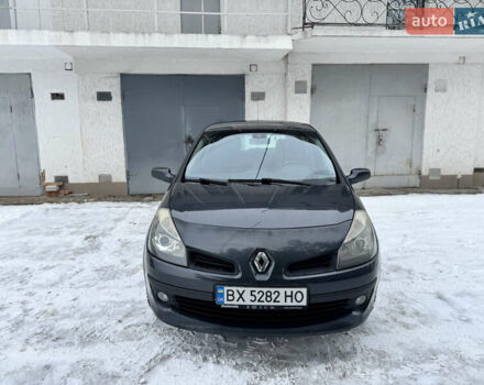 Серый Рено Клио, объемом двигателя 1.15 л и пробегом 299 тыс. км за 3800 $, фото 1 на Automoto.ua