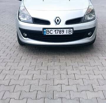 Сірий Рено Кліо, об'ємом двигуна 1.15 л та пробігом 237 тис. км за 4500 $, фото 1 на Automoto.ua