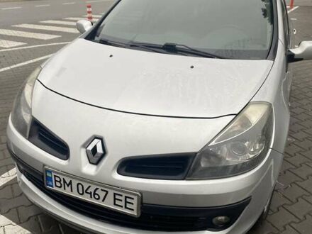 Серый Рено Клио, объемом двигателя 1.46 л и пробегом 330 тыс. км за 4600 $, фото 1 на Automoto.ua