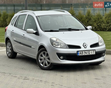 Сірий Рено Кліо, об'ємом двигуна 1.2 л та пробігом 241 тис. км за 5200 $, фото 1 на Automoto.ua