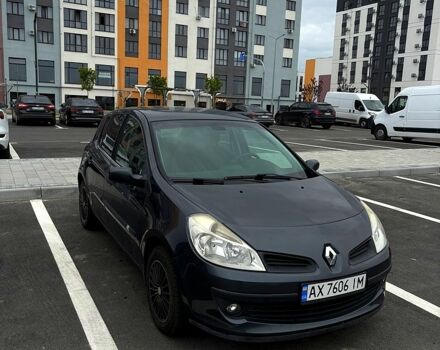 Серый Рено Клио, объемом двигателя 1.4 л и пробегом 160 тыс. км за 5000 $, фото 1 на Automoto.ua
