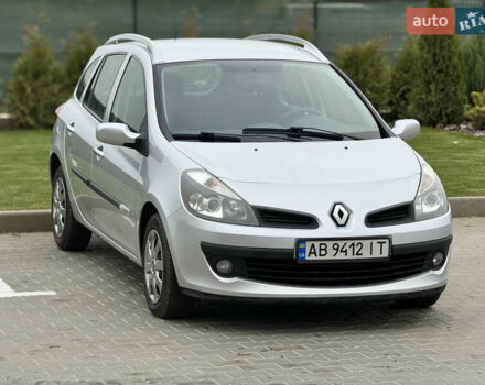 Сірий Рено Кліо, об'ємом двигуна 1.2 л та пробігом 241 тис. км за 4999 $, фото 1 на Automoto.ua