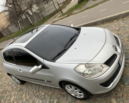 Серый Рено Клио, объемом двигателя 1.1 л и пробегом 300 тыс. км за 3850 $, фото 1 на Automoto.ua