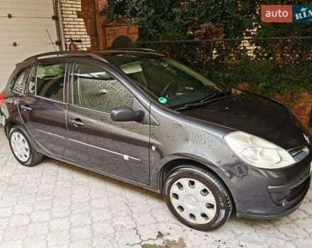Серый Рено Клио, объемом двигателя 1.2 л и пробегом 260 тыс. км за 5500 $, фото 1 на Automoto.ua