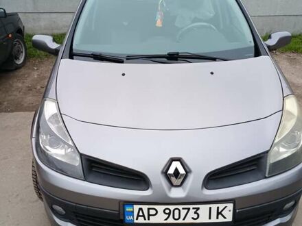 Серый Рено Клио, объемом двигателя 1.46 л и пробегом 212 тыс. км за 4500 $, фото 1 на Automoto.ua