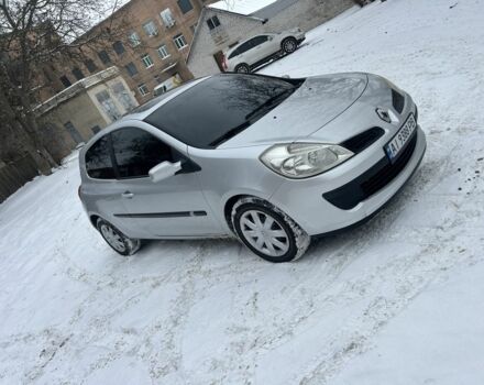 Серый Рено Клио, объемом двигателя 1.1 л и пробегом 300 тыс. км за 3850 $, фото 1 на Automoto.ua