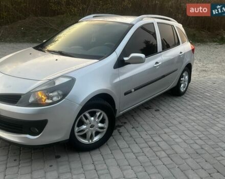 Сірий Рено Кліо, об'ємом двигуна 1.2 л та пробігом 299 тис. км за 3900 $, фото 1 на Automoto.ua