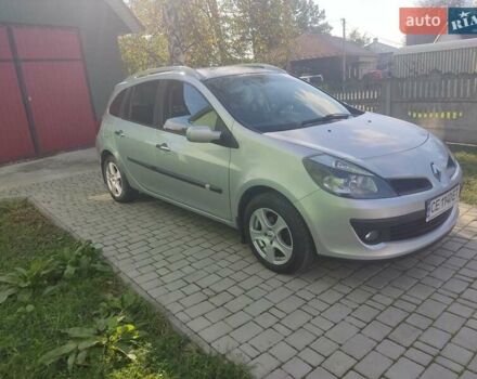 Серый Рено Клио, объемом двигателя 1.5 л и пробегом 207 тыс. км за 5700 $, фото 1 на Automoto.ua