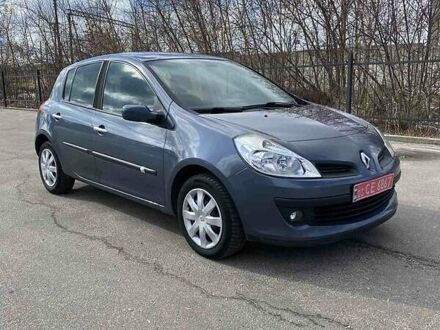Рено Кліо 2008 у Чернігові на Automoto.ua Сірий Рено Кліо, об'ємом двигуна 0 л та пробігом 178 тис. км за 5950 $, фото 1 на Automoto.ua